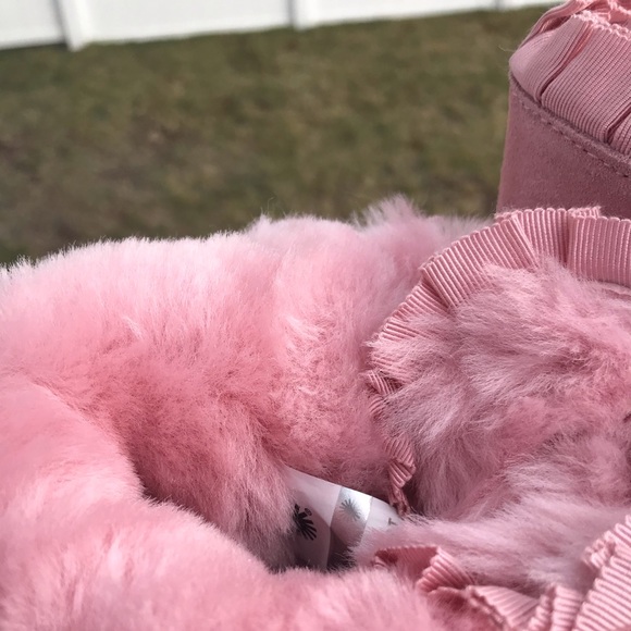 UGG Bailey Bow II Ruffles - Picture 5 of 7